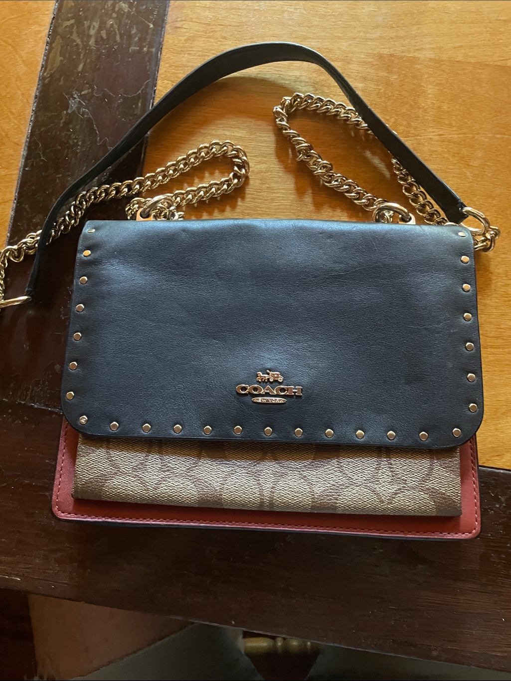 Stunning Coach Black & Brown Signature Panel Crossbody With Gold Chain